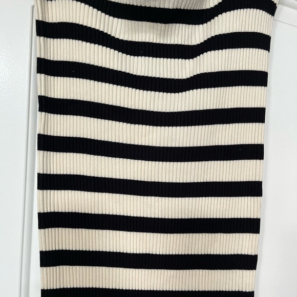 H&M Ribbed Skirt - Picture 3 of 3